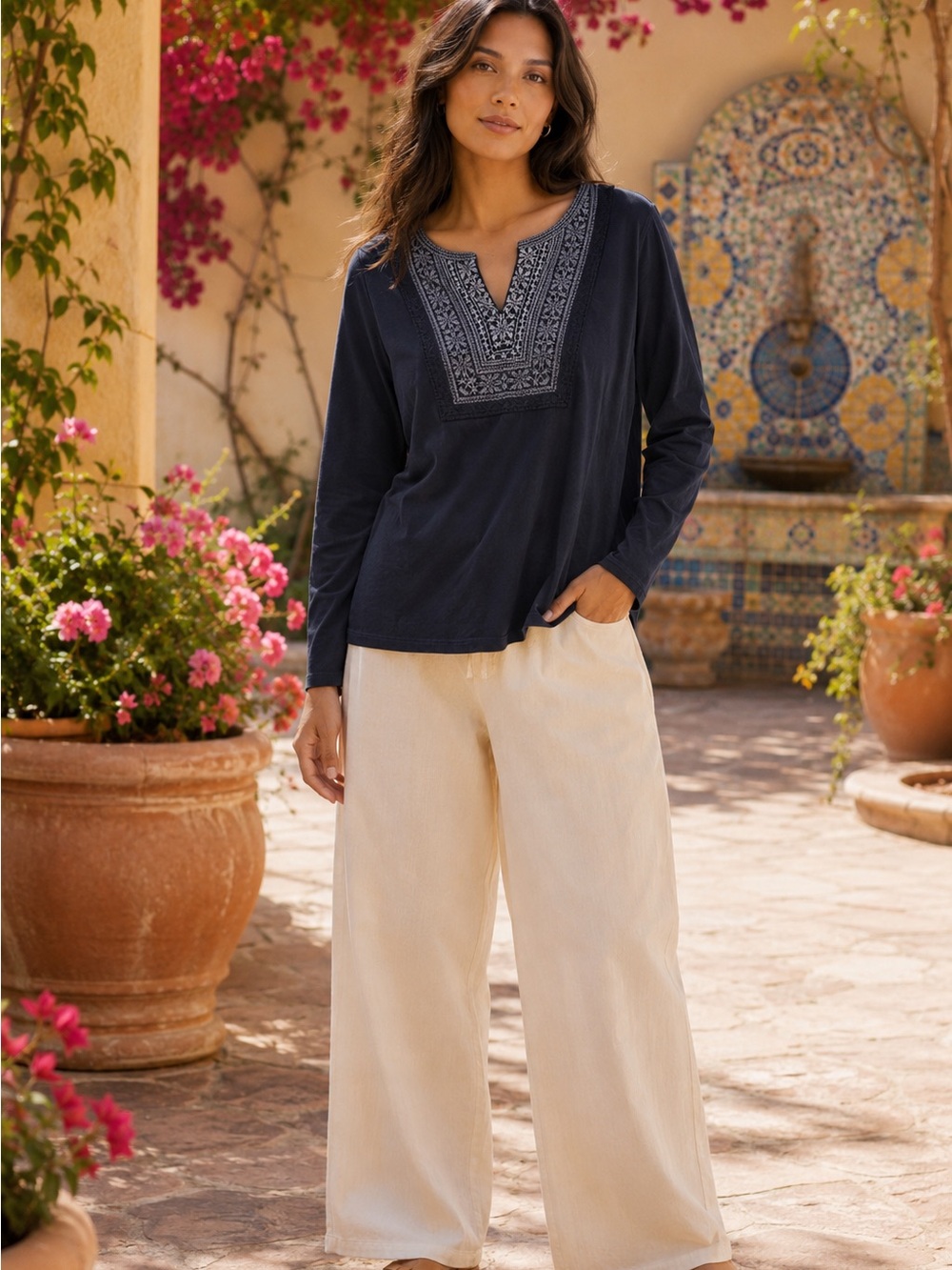 J. Jill Embroidered Bib Split Neck Long Sleeve Tunic Top Small‎